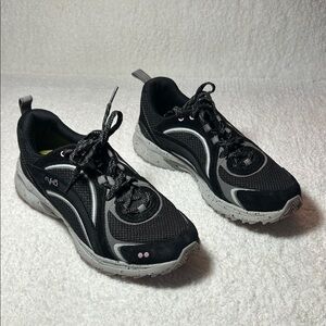 Ryka Black and Gray Walking Shoes Sz 7